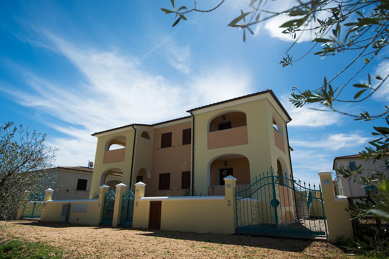 Le Residenze Del Maria Rosaria - Vico Friuli 1 Villa Orosei Eksteriør billede